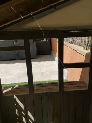 Caseta infantil de madera para exterior
Kidkraft 