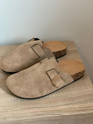 Zuecos Beige Talla 36