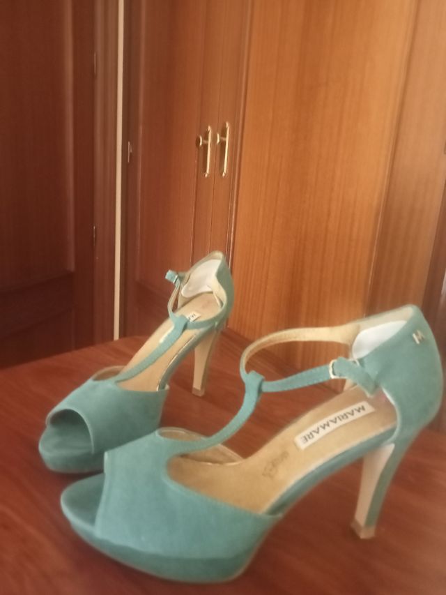 Zapatos de fiesta negros