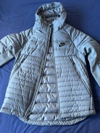 Chaqueta Nike Gris