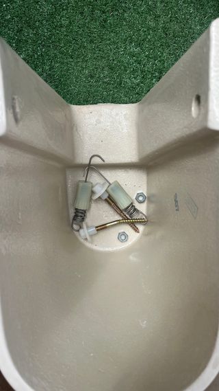 pila + pedestal + bidé + grifería Marca GALA