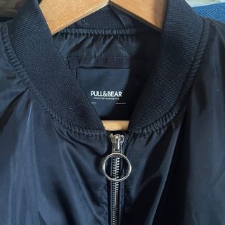 Chaqueta Bomber Pull&Bear Negra