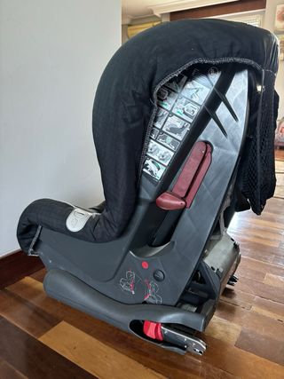 Silla coche Romer. Usada en buenas condiciones. 