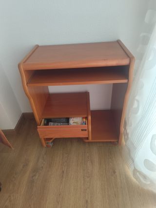 Escritorio/Mesa Ordenador
(Alcalá de Henares)
