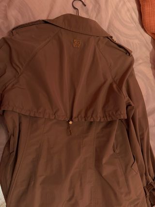 gabardina Carolina Herrera Talla M