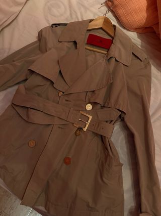 gabardina Carolina Herrera Talla M