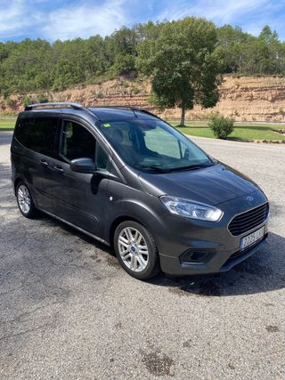 Ford Tourneo Courier 2020
