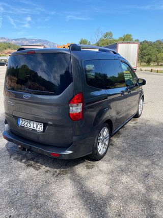 Ford Tourneo Courier 2020