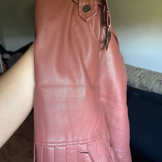 Falda con vuelo y cinturón ZARA