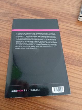 La cruz azul / El secreto del padre Brown