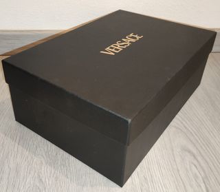 Versace. Scatola Nera. uomo