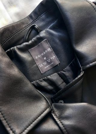 Chaqueta de cuero negra