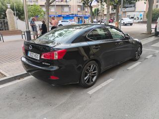 Lexus IS 2011