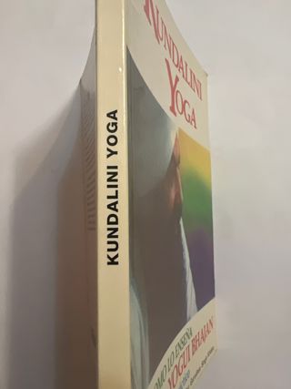 Kundalini yoga: un yoga teórico-práctico para l...