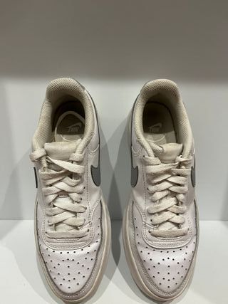 Nike Court Vision casi nuevas