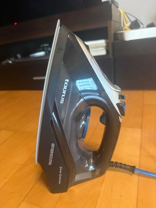 Plancha Taurus Geyser 2700 casi sin usar