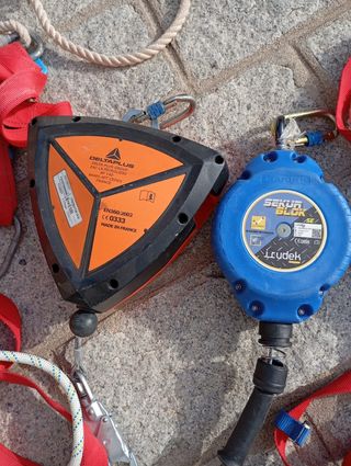 2 Líneas de Vida y 2 Arneses de Seguridad