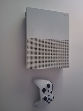Xbox One S da 1 TB bianco + controller