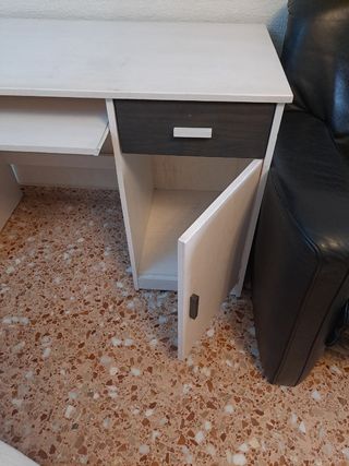 Escritorio madera blanco y marrón