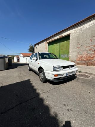 Volkswagen Golf 1.9 TDi 5V (1995)