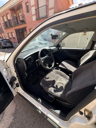 Volkswagen Golf 1.9 TDi 5V (1995)