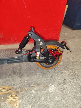 Reparación patinetes eléctricos, cambio de ruedas
