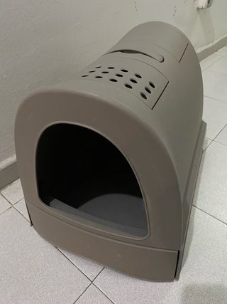 Arenero Cubierto XXL para Gatos