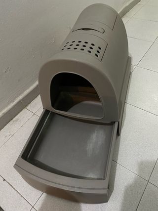 Arenero Cubierto XXL para Gatos