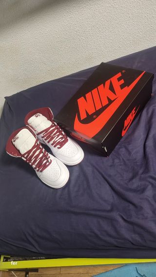 Jordan 1 High Metallic Red