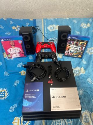 PlayStation 4 Pro 1TB + 2 mandos + juegos + extras