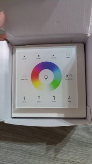 Regulador LED Táctil RGB 4 Zonas