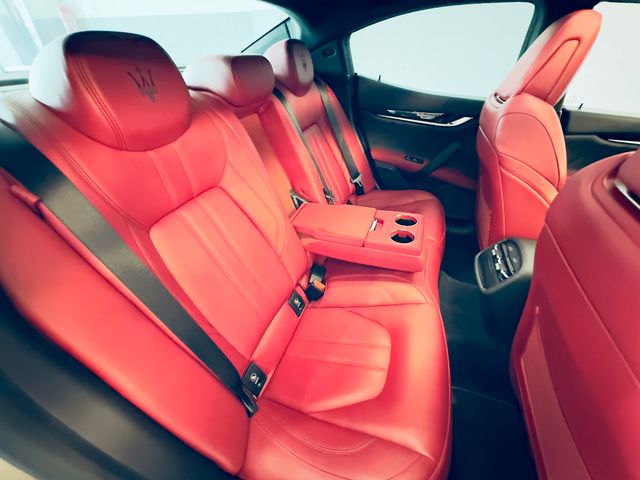 Maserati Ghibli 2021