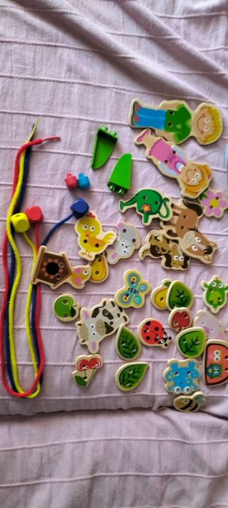 Juguetes de madera para enhebrar y 2 mas