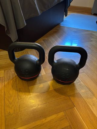 2 Kettlebells 20kg
Pesa Rusa
40€ Cada una 