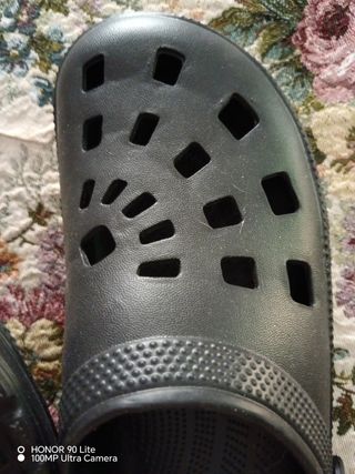 Ciabatte in plastica nere taglia 45-46