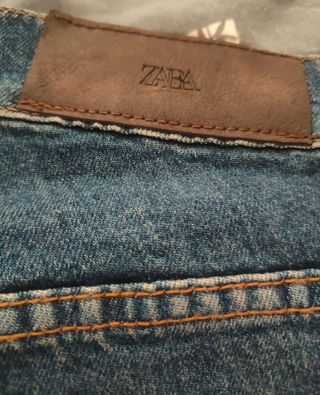 Pantalón vaquero Zara azul