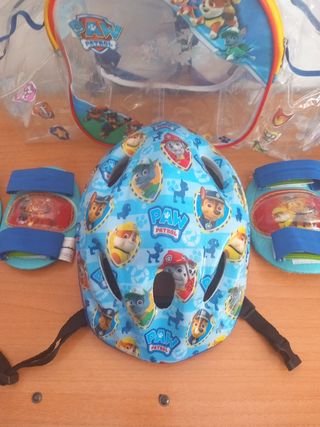 Casco y protectores Paw Patrol