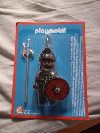 Playmobil Guerrero con Hacha y Escudo