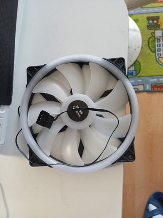 Lote de Ventiladores Mars Gaming 4 con LED y 4 nor