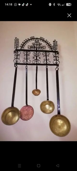 Antigua espetera de fragua,una obra de arte