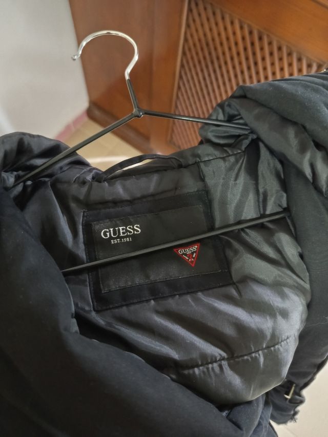 Chaqueta Guess Negra