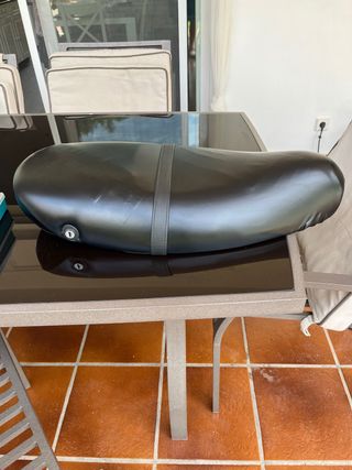 Asiento Vespa ET2 ET4 Negro