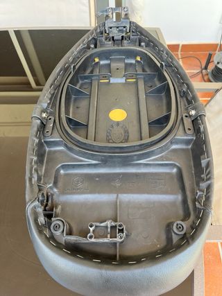 Asiento Vespa ET2 ET4 Negro