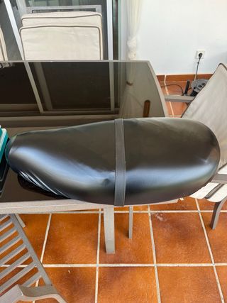 Asiento Vespa ET2 ET4 Negro