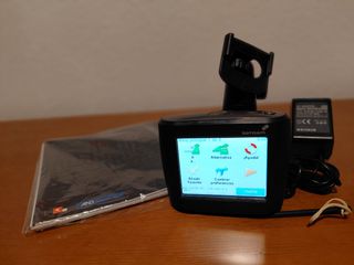 Navegador GPS TomTom con Accesorios