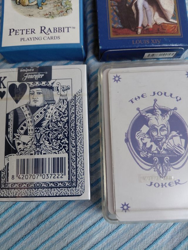 4 Juegos de Cartas: Beatrix Potter, Louis XIV,
