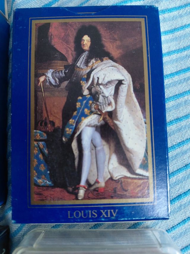4 Juegos de Cartas: Beatrix Potter, Louis XIV,