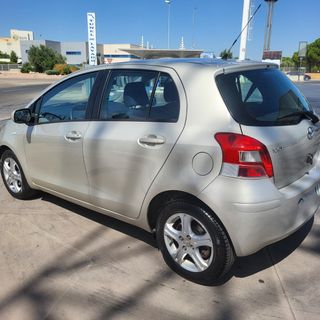 Toyota Yaris 2010
