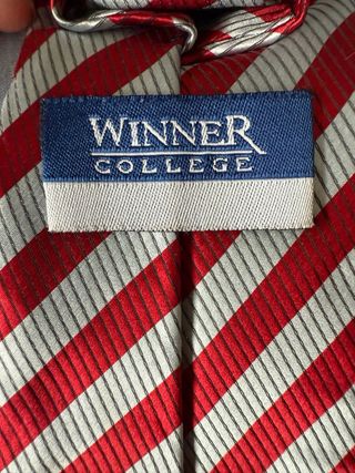 Corbata uniforme SEK