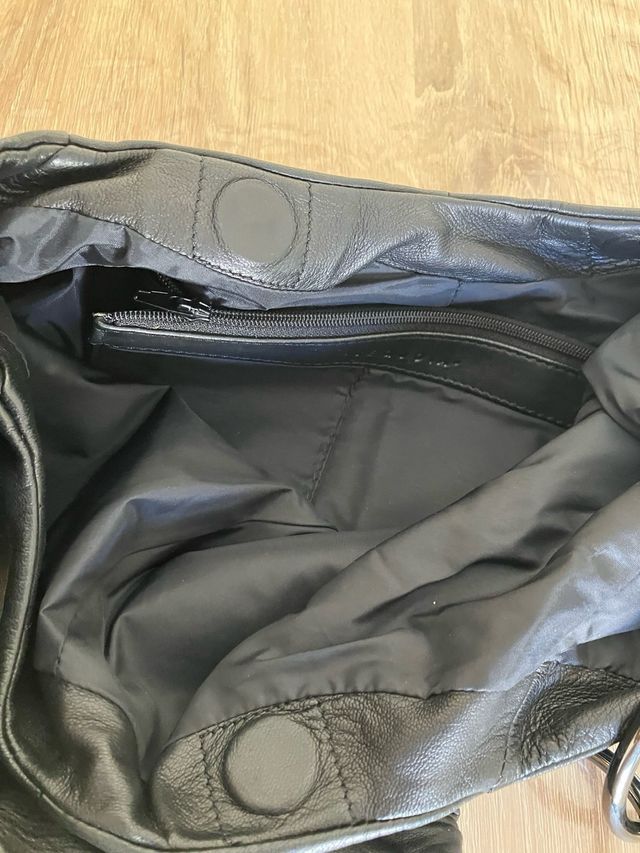 Bolsa Sequoia Negra muy elegante